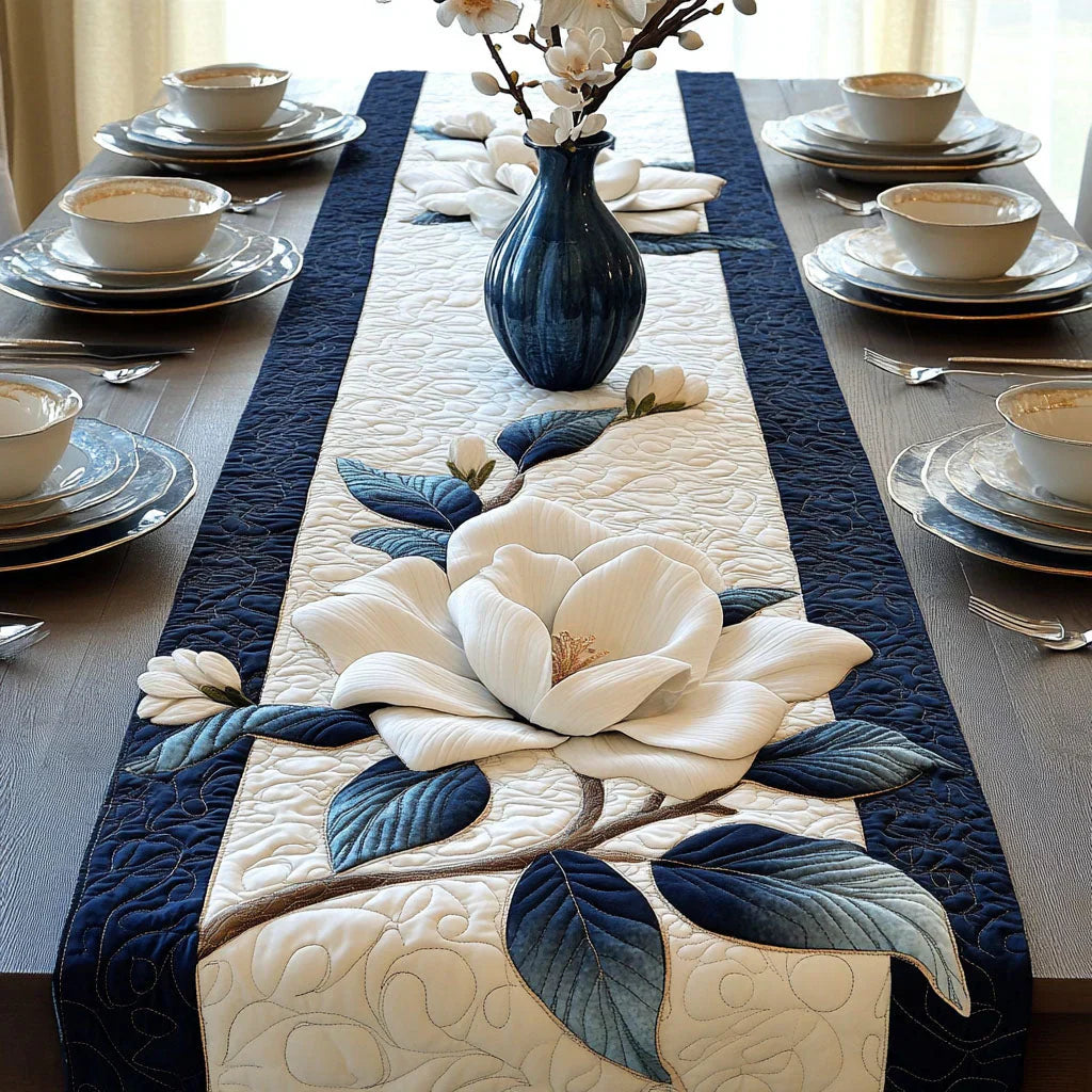 Chemin de table matelassé – Magnolia Tranquille